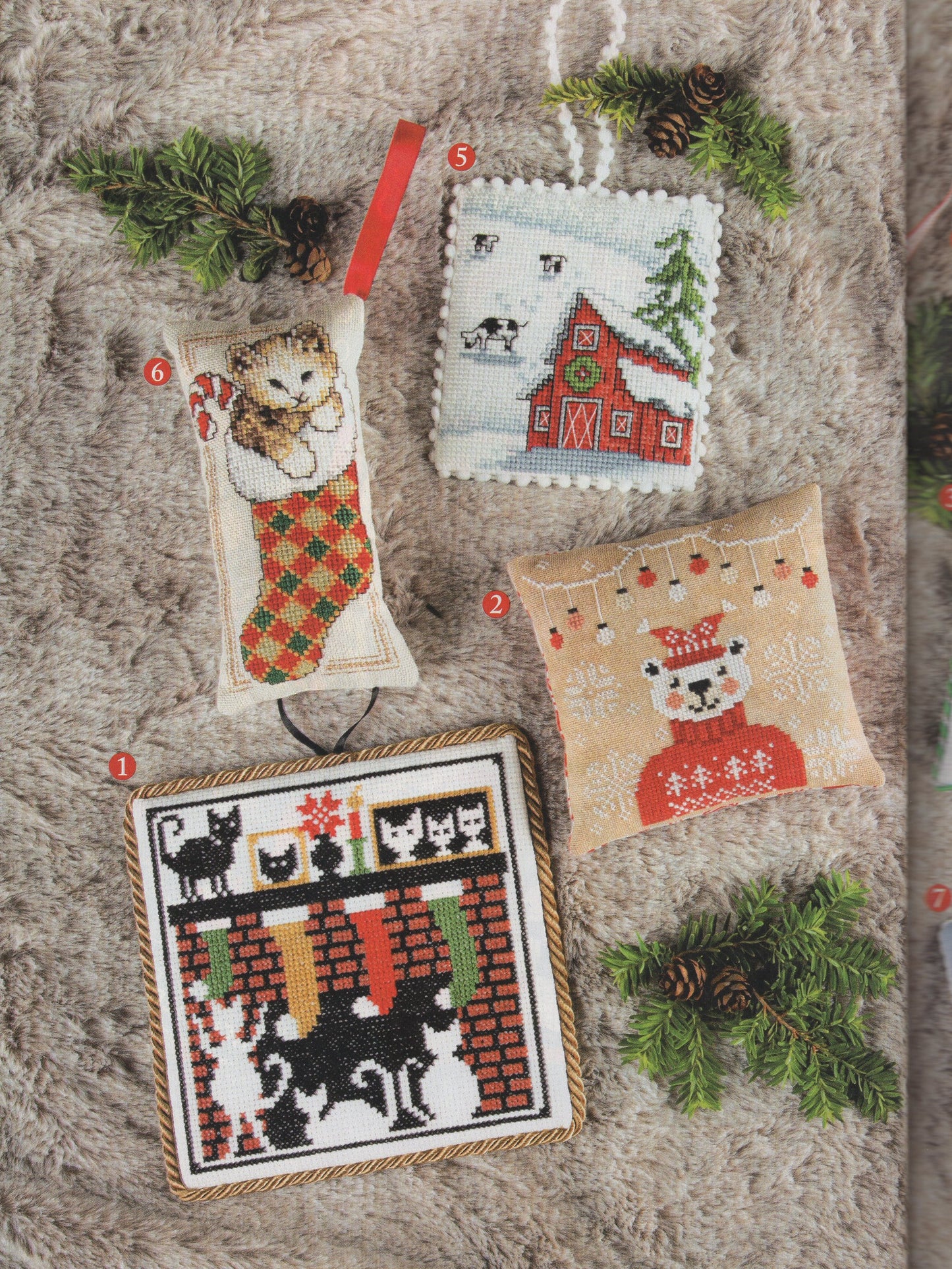Just Cross Stitch, Volume 38, Number 6, Christmas 2021