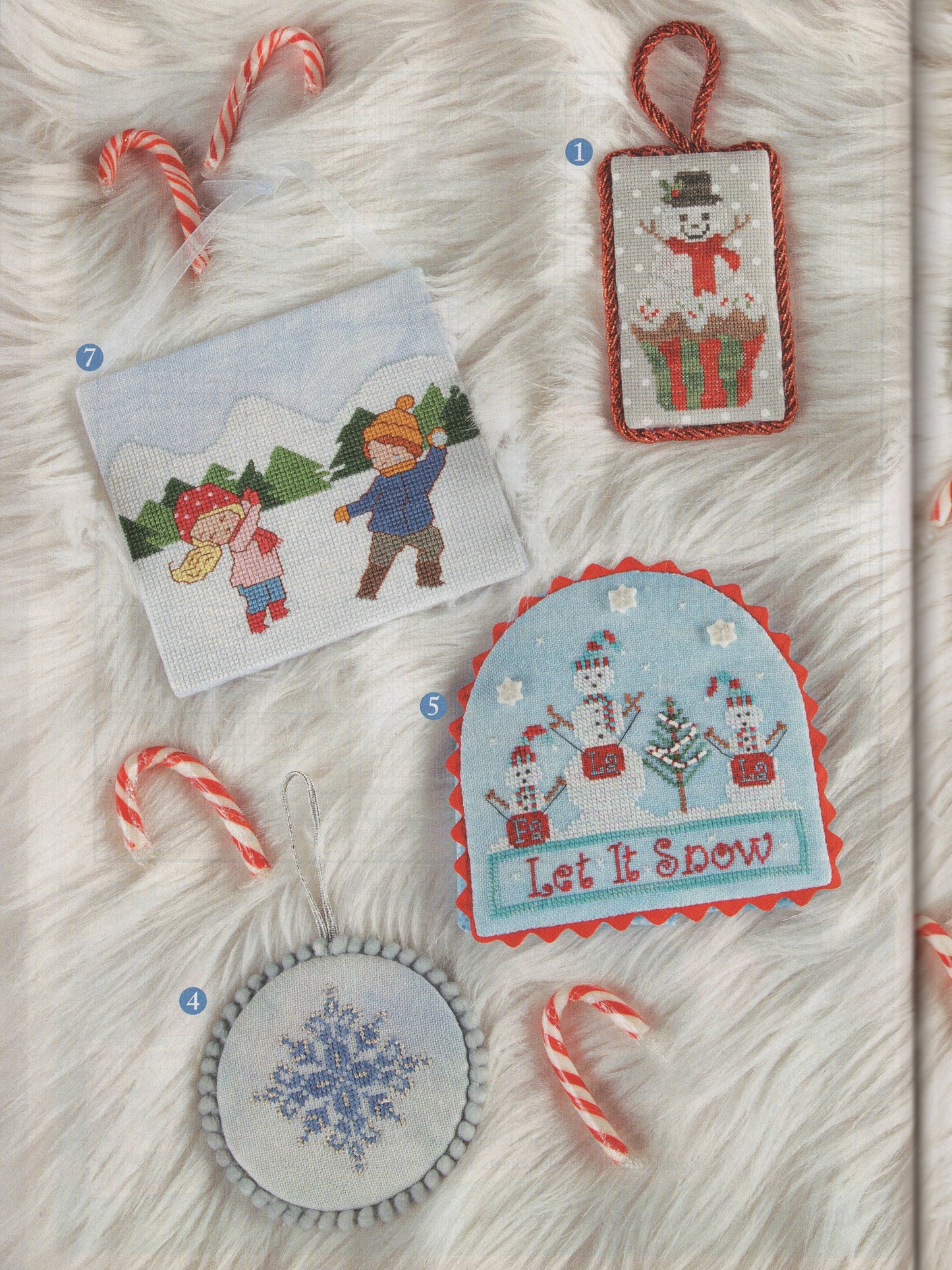 Just Cross Stitch, Volume 38, Number 6, Christmas 2021