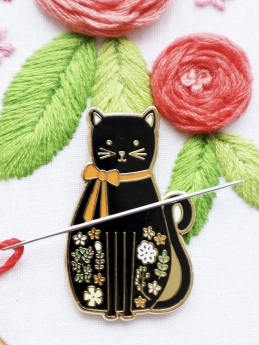 Black Cat needle minder
