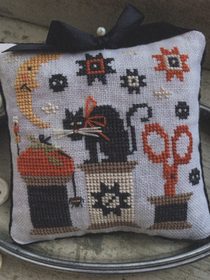 Halloween Spools Pinkeep - # 40
