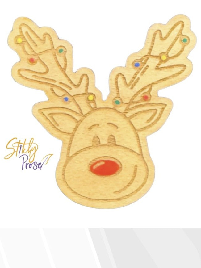 wooden reindeer needle minder