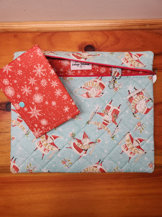 project bag with quilted front with thread bed - Santa with banners